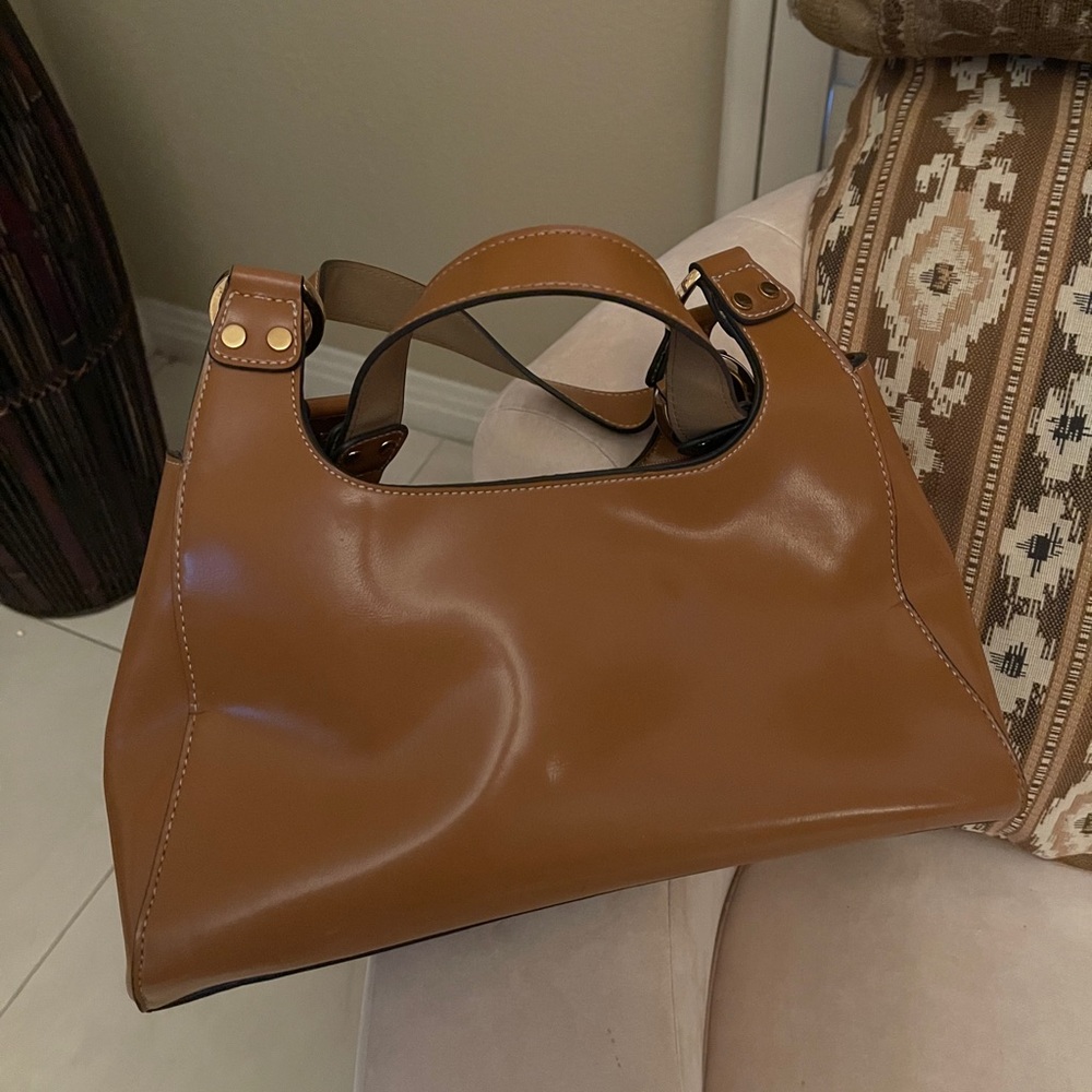 Handbag - Picture 2 of 3